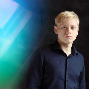 alex011 314 x 314